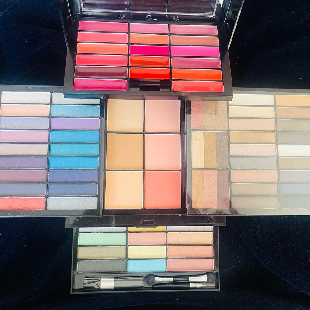 Lux Makeup Collection Kit